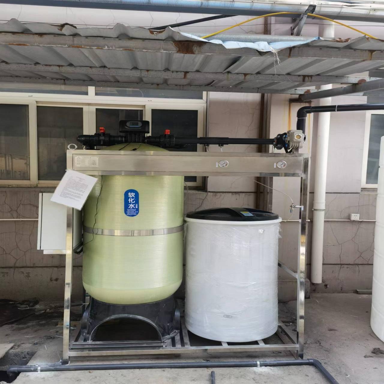 Tank singolo da 10 tonnellate con scatola di alimentazione